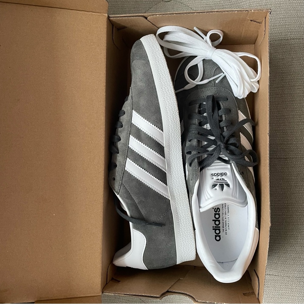 Adidas Gazelle 10.5 worn once